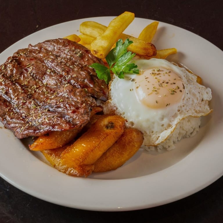 Delicious Bistec a Lo Pobre