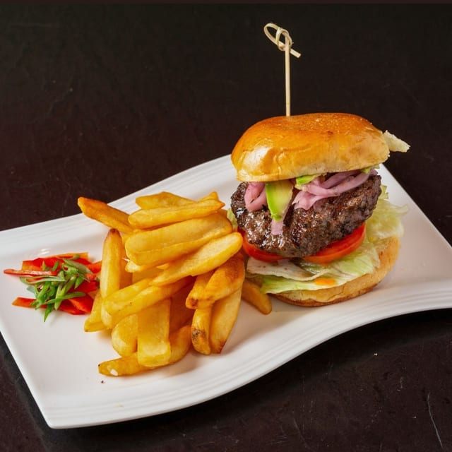 Pipilinka Burger:.