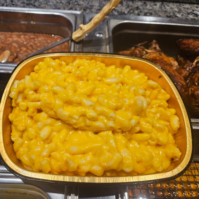 Holiday MACARONI AND CHEESE.